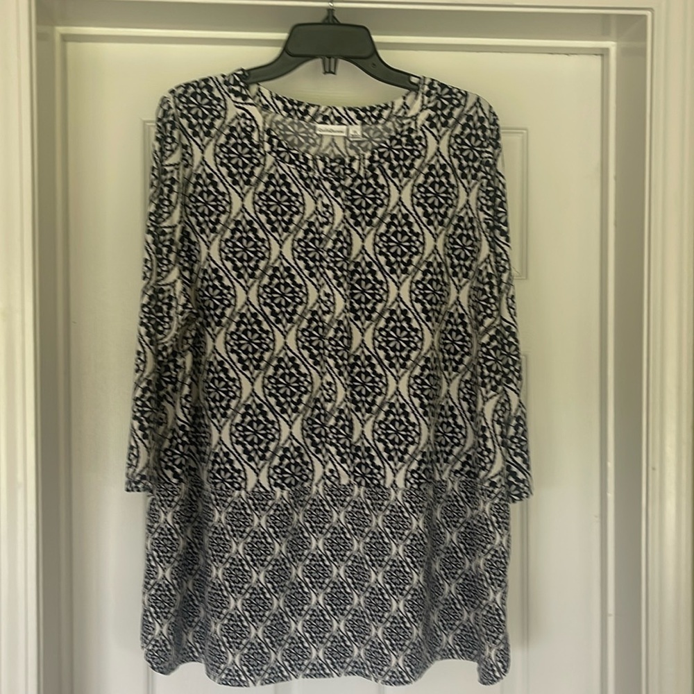 Croft & Barrow - black and white 3/4 sleeve tunic - size 1X